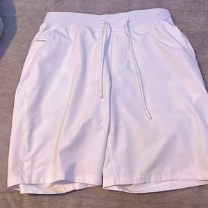 lulu 9 inch shorts with mesh cutout